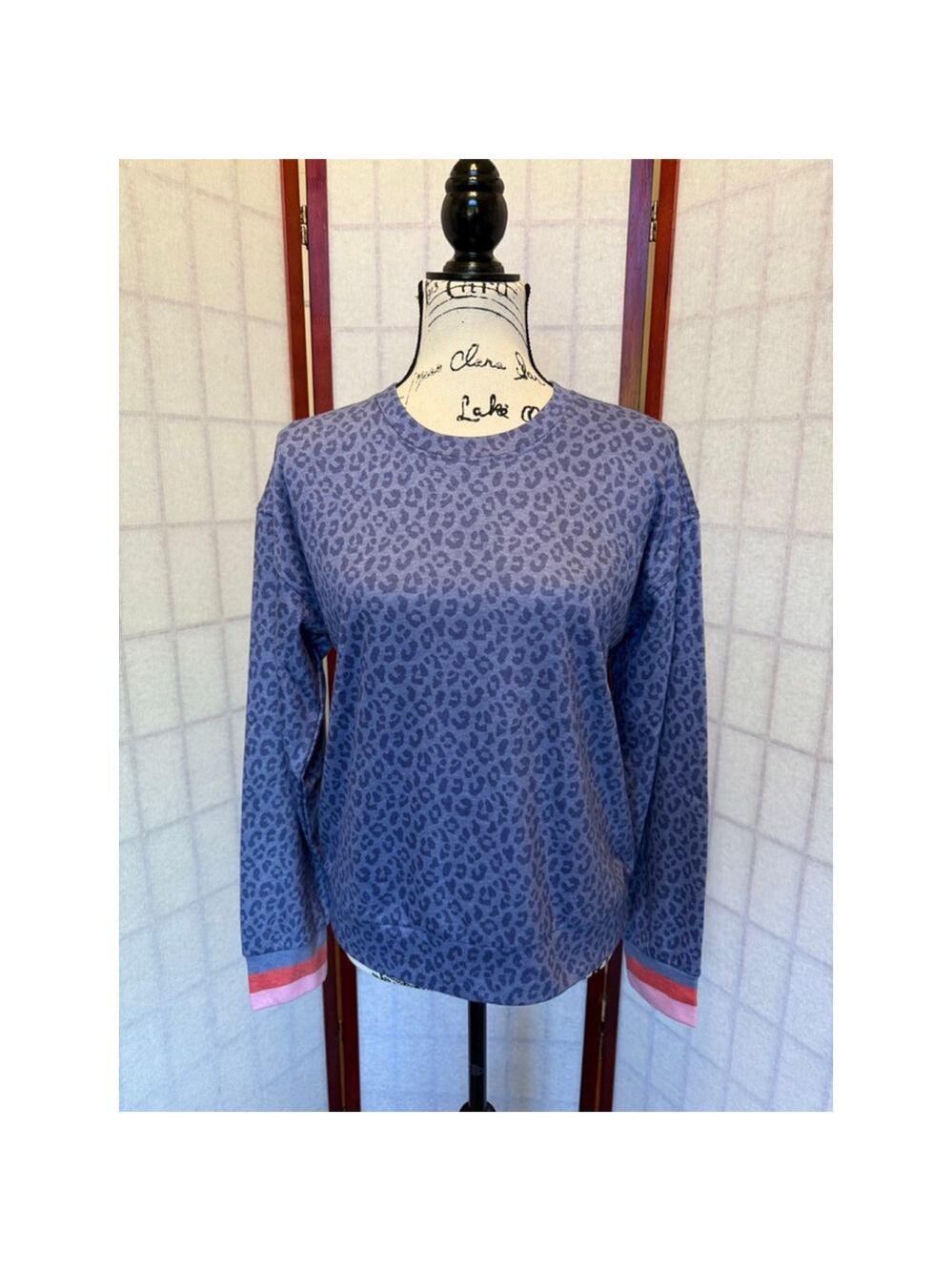Women's P.J. Salvage Blue Leopard Print Pajama Set - Size Small - NWT - Picture 2 of 10